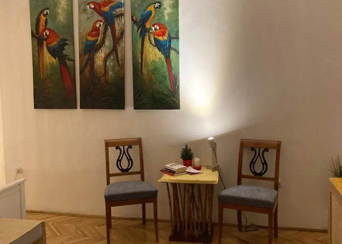 Gazde/Camere de închiriat Chez Marie *